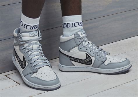 air x dior shoes|Dior x Air Jordan 1 High Collab: Release Date and Price Info – .